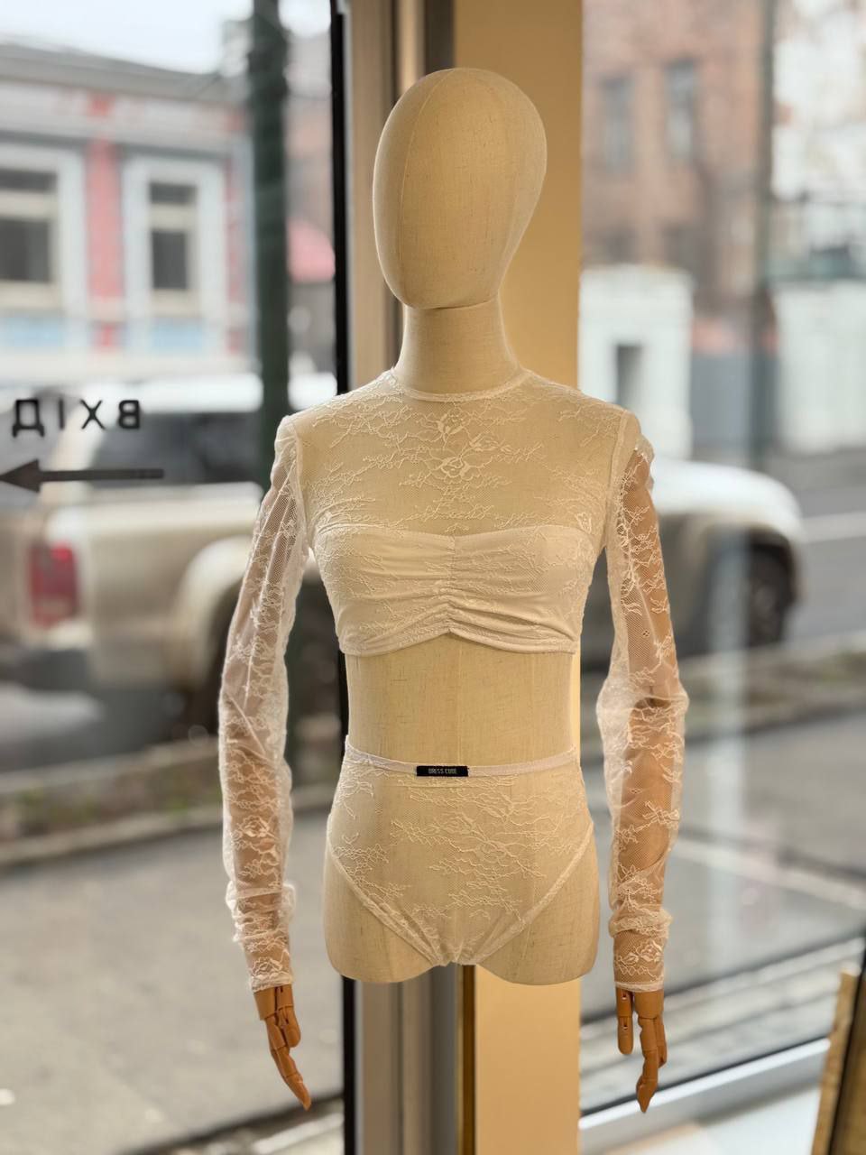 5352910478398656327 (1)