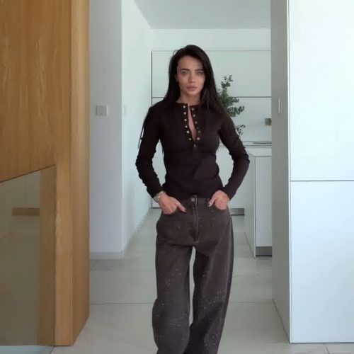 jeansy damskie, jeansy z kamieniami, jeansy z kryształkami, spodnie jeansowe damskie, jeansy szerokie nogawki, jeansy streetwear, modne jeansy, casual outfit, spodnie damskie stylowe, butik online, jeansy trendy 2026